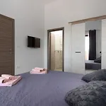 Re By Istrialux Villa