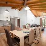 Re By Istrialux Villa
