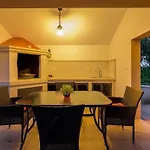 Re By Istrialux Villa Svetvinčenat
