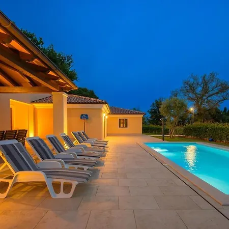 Villa Re By Istrialux